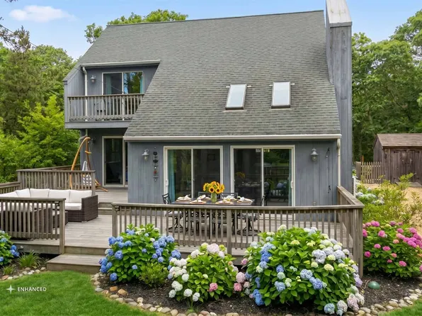 44 Prices Way, Edgartown, MA 02539