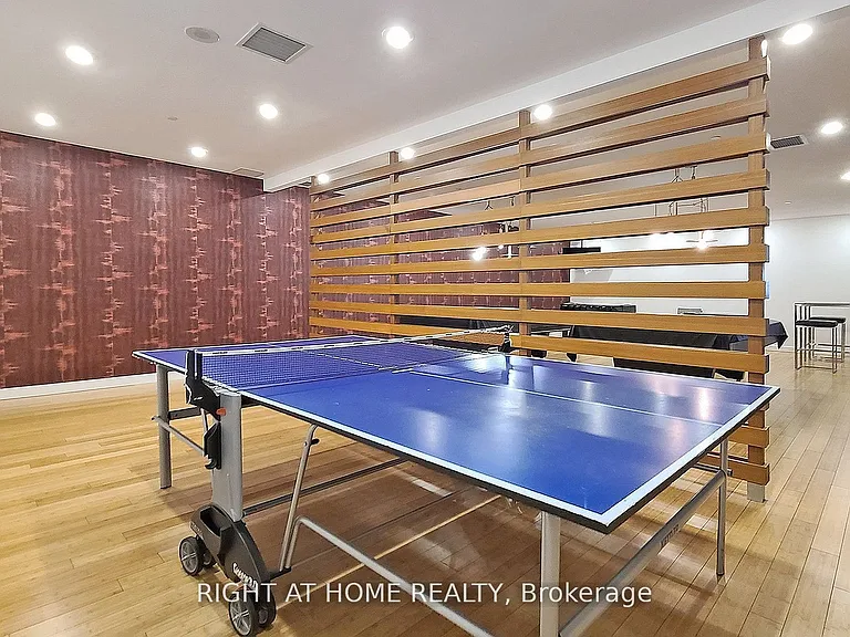 10 Capreol Ct #1021 — Photo 38