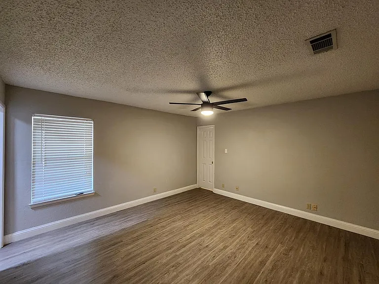 1805 Magnolia Ave — Photo 30