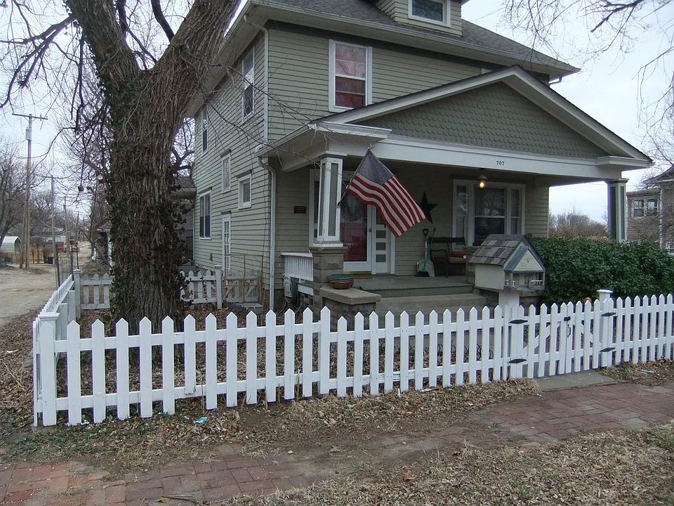 1st image of 707 N Olive St