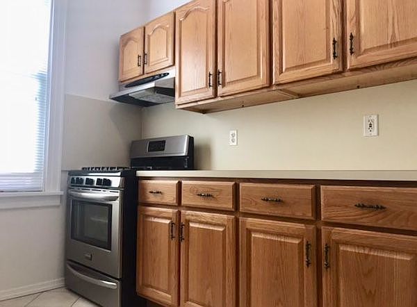 1st image of 2651 30th St APT 2F