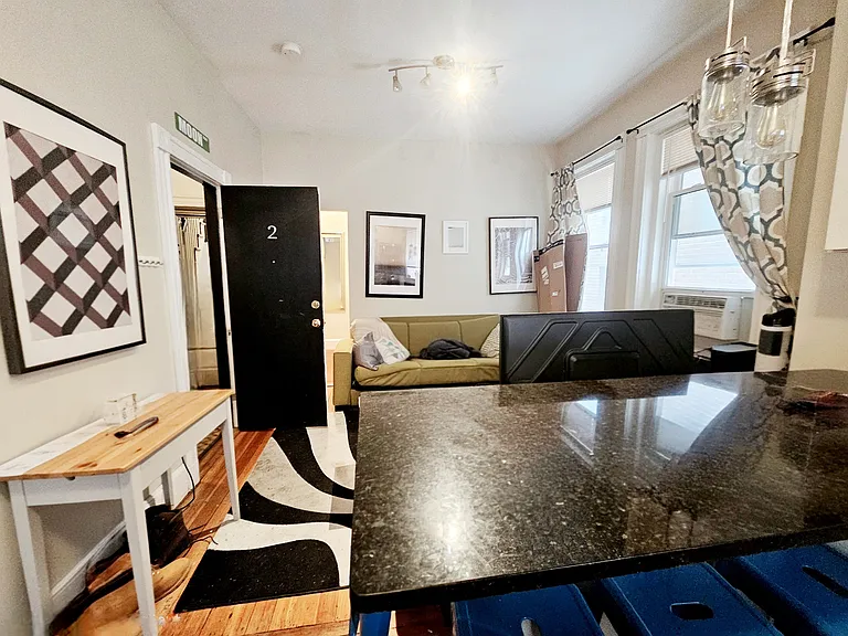 20 Moon St #6 — Photo 3