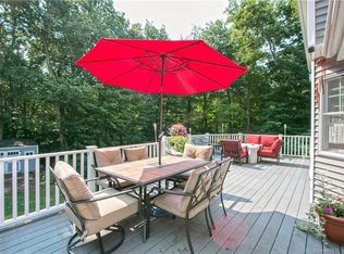8 Naomi Ln, East Lyme, CT 06333 | Zillow