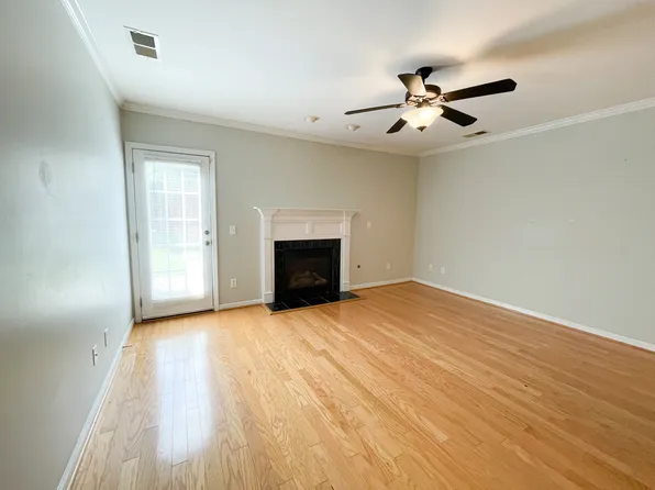 12 Magnolia Glen Ln, Columbia, SC 29205