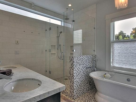 4th image of 629 Dolores St