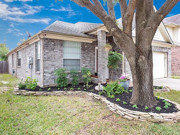 2nd image of 2942 Desert Oasis Ln