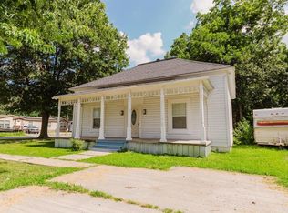 628 E 2nd St, Stuttgart, AR 72160
