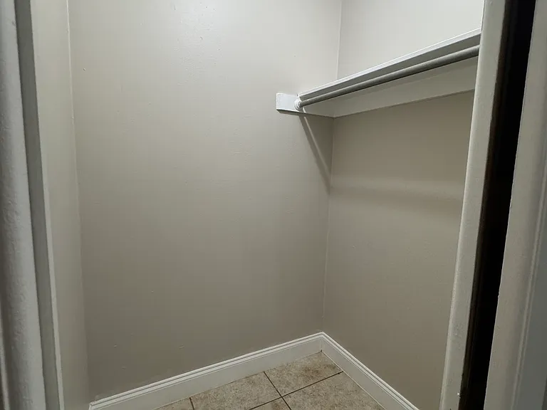2421 Granada Ave #6 — Photo 8