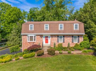 135 Hemlock Dr, Mcmurray, PA