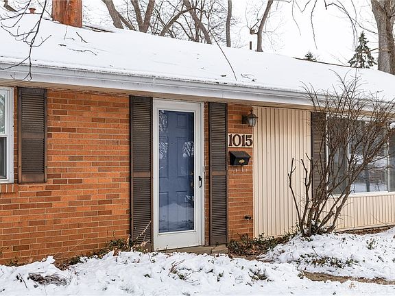 2nd image of 1015 Independence Dr