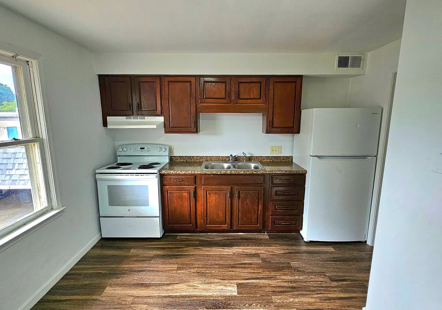 1344 Wilging Drive — Photo 2