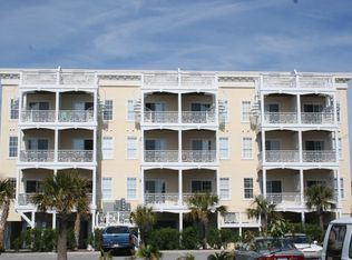 103 Charlotte Ave APT 102, Carolina Beach, NC 28428