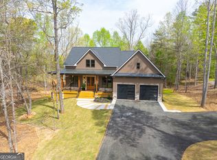 1050 Rainbow Cir, Cleveland, GA 30528