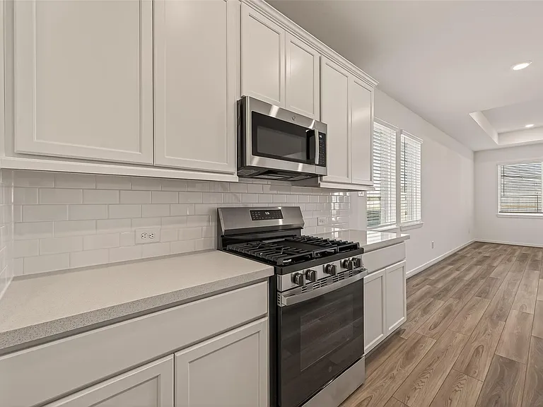 21926 Sam Raburn Dr — Photo 14