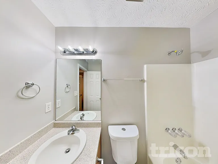 101 Halehaven Dr — Photo 13