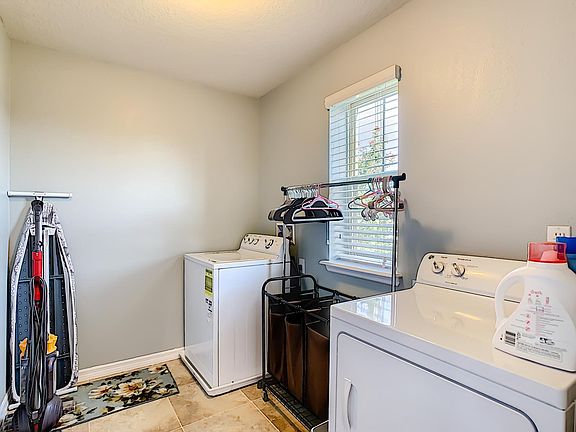 4th image of 15501 Colony Cove Aly