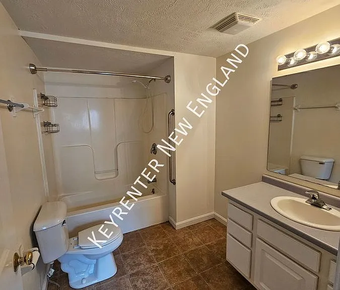 57 Elm St #3 — Photo 4