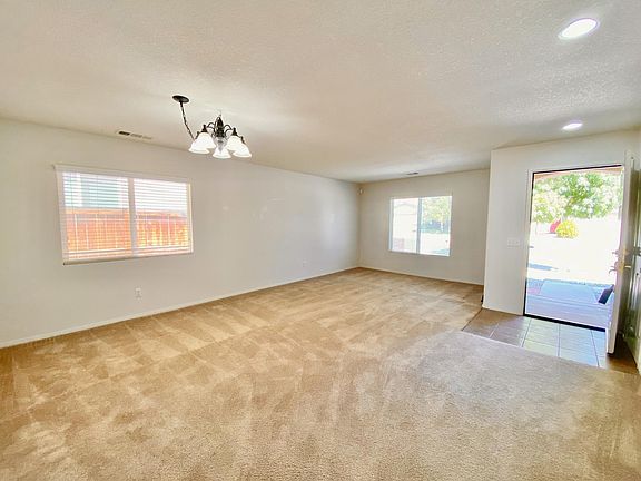4th image of 13755 Hanford Ct