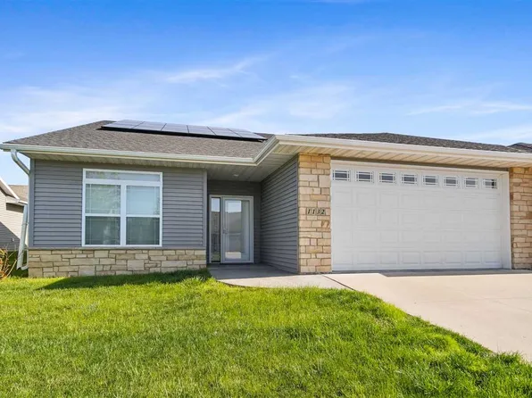 1132 Twin Leaf Ave, Tiffin, IA 52340