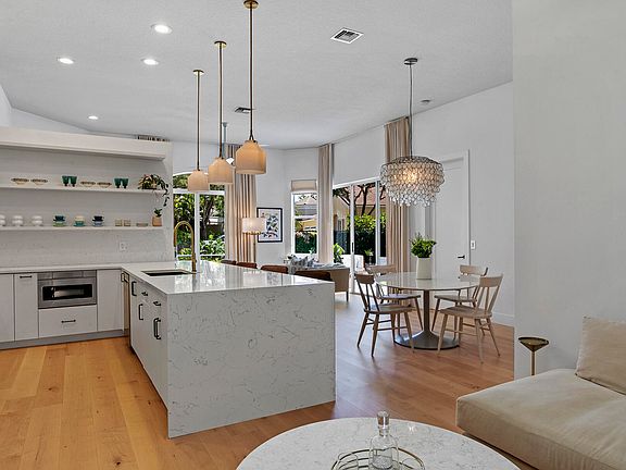 2nd image of 7655 Estuary Ct