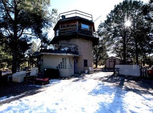 425 S Carson Rd, Taos, NM 87571