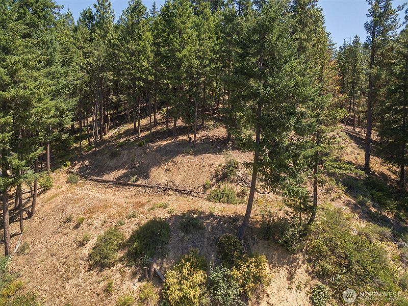 4th image of 25601 Camp 12 Rd