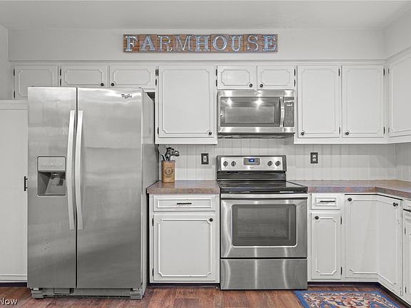 4th image of 1065 Etter Rd