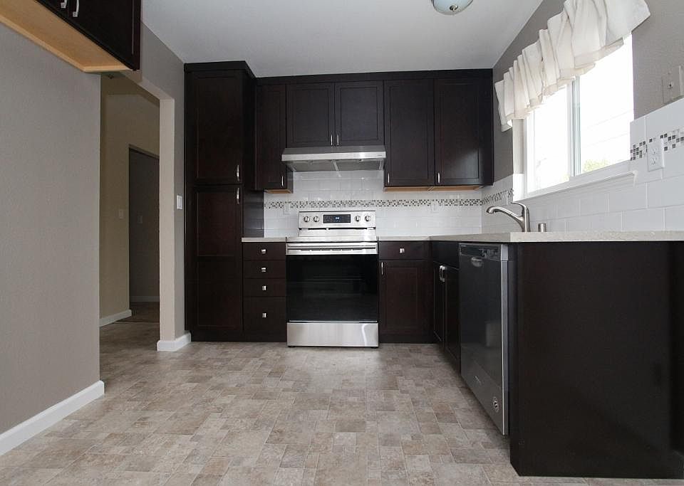 1st image of 5297 Snow Dr
