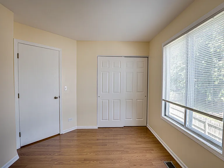 1130 Brockton Ct — Photo 12