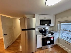 16 Mayflower St, Providence, RI