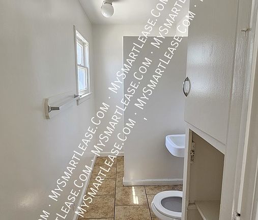 5th image of 1141 W Mill St