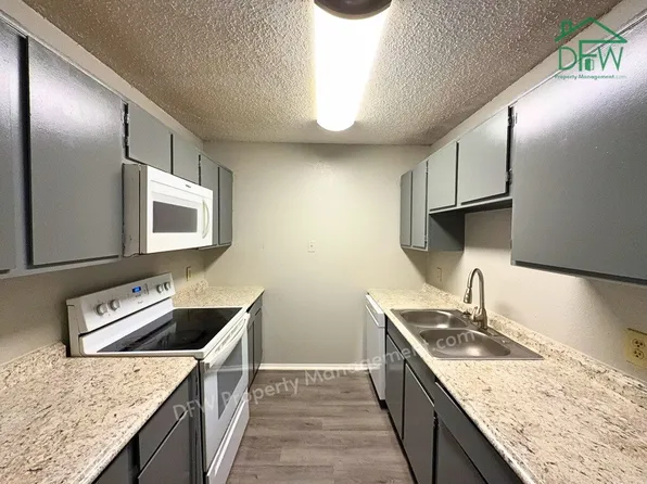 219 Fry St, Denton, TX