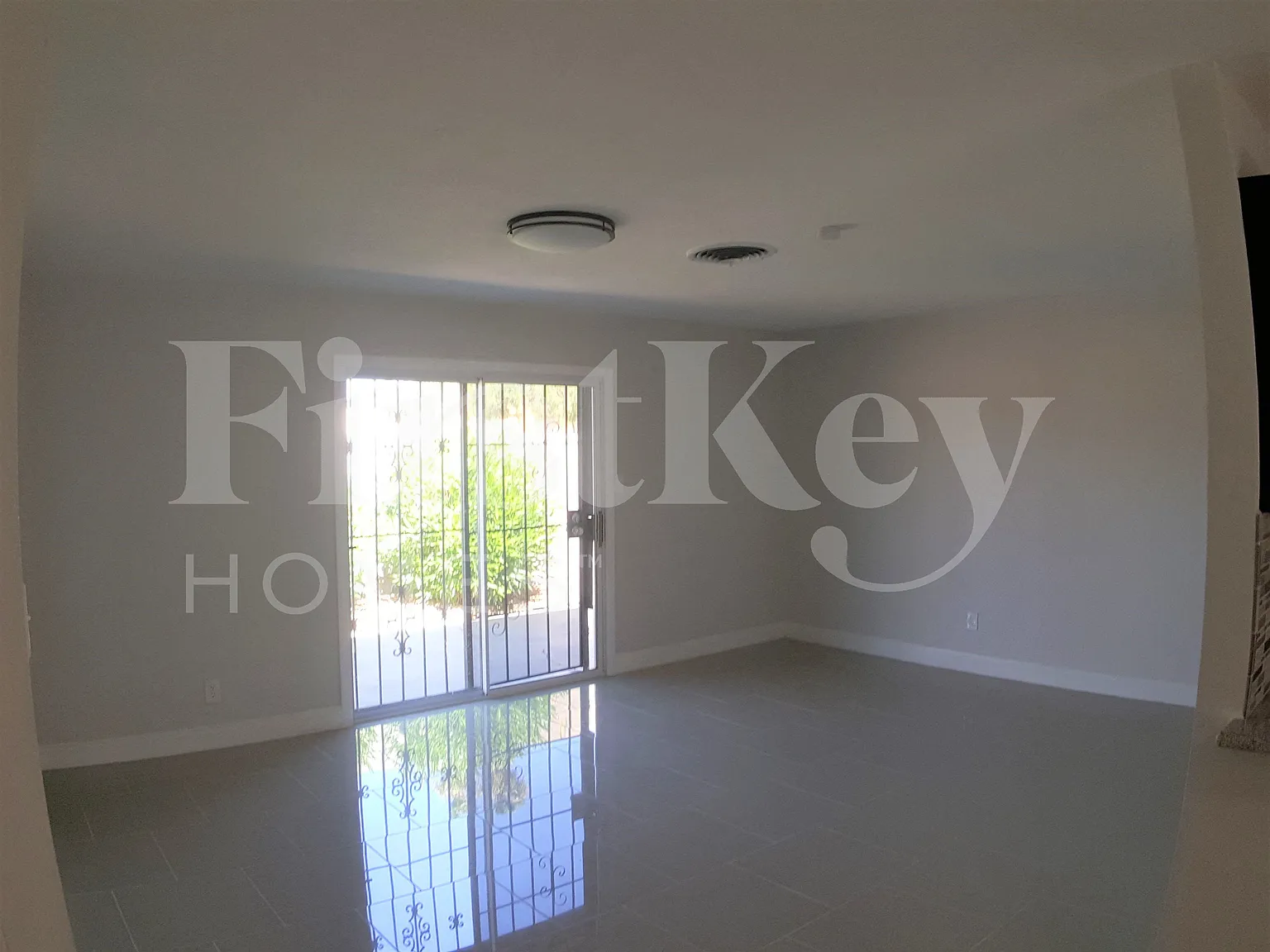 3 bed, 2.0 bath, 1619 sqft, $1,680 — Photo 3
