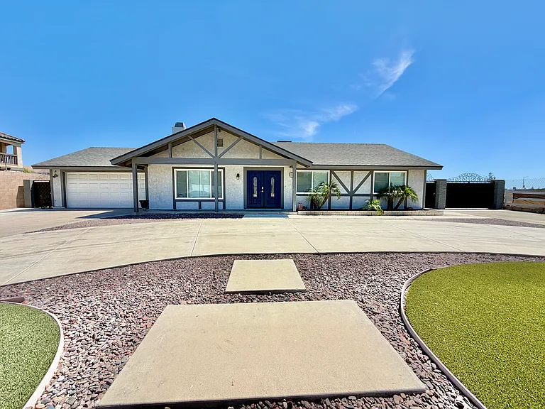 1017 W Casmalia St — Photo 3