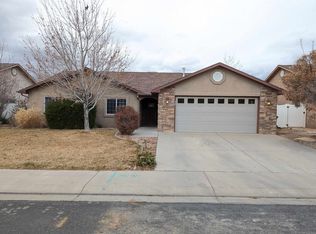 3010 Oakwood Dr, Grand Junction, CO 81504