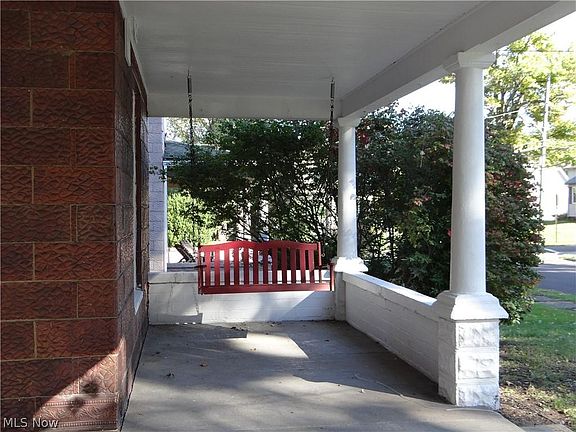 5th image of 513 N Mill St