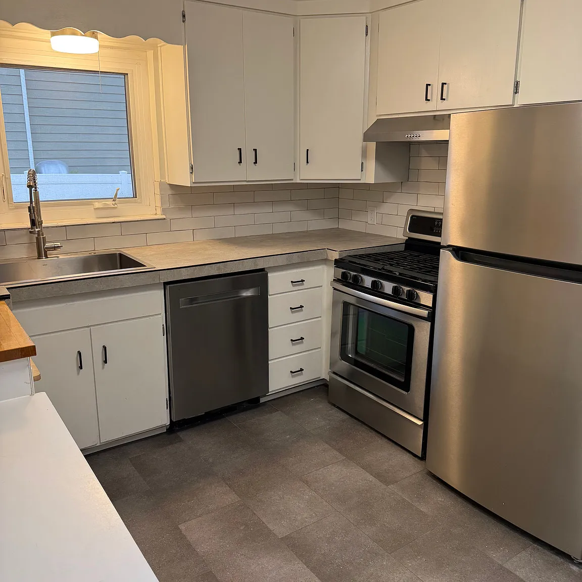 3 bed, $1,750 — Photo 2
