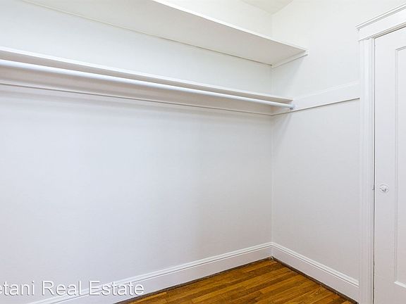 4th image of 990 Bay St APT 206