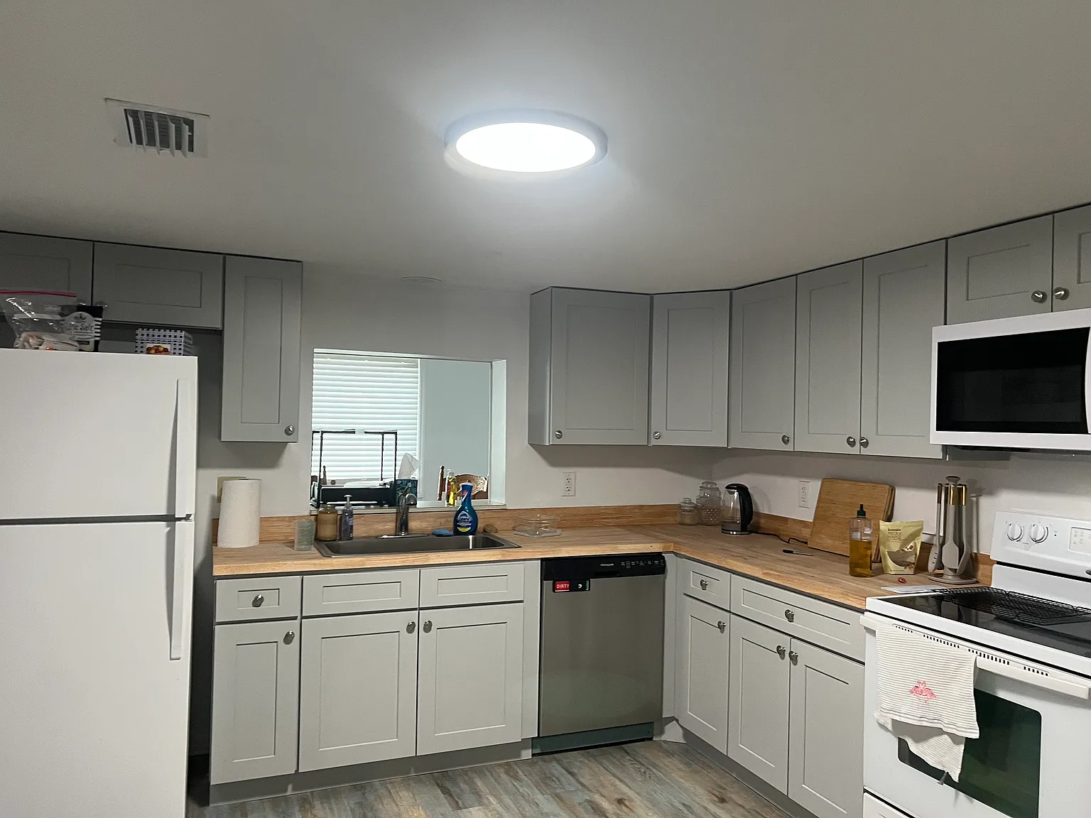 123 Christine Cir — Photo 4