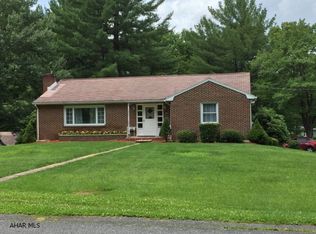 1618 Princeton Rd, Altoona, PA 16602