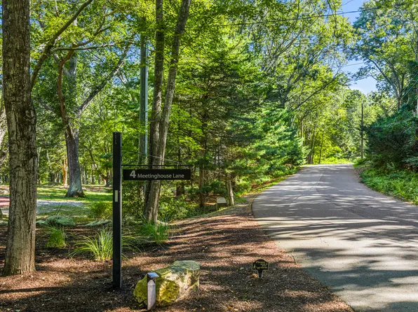 4 Meetinghouse Lane, Old Lyme, CT 06371