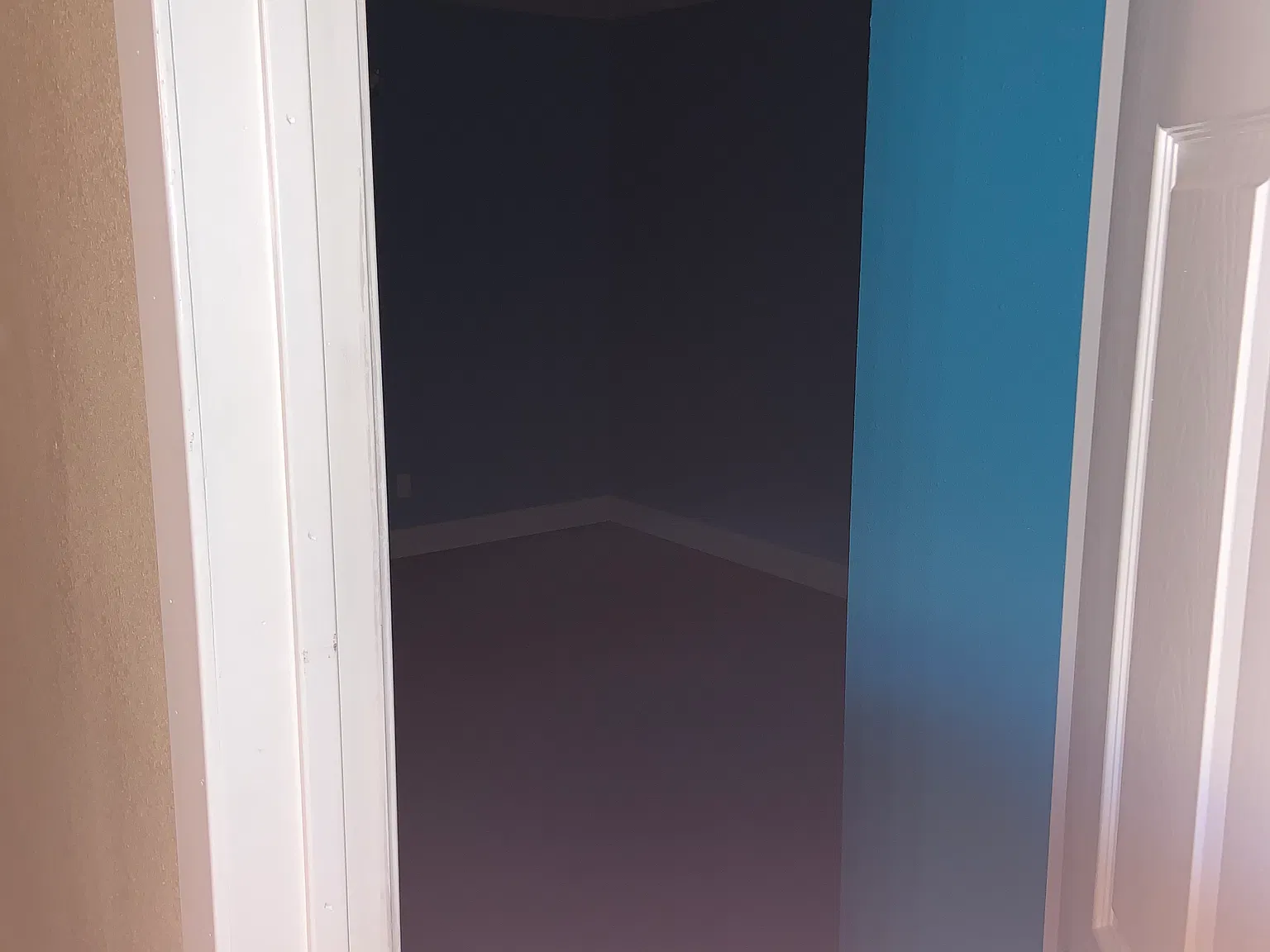 130 Halifax Dr — Photo 2