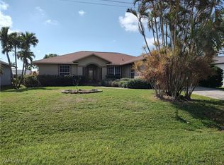 2922 Miracle Pkwy, Cape Coral, FL 33914