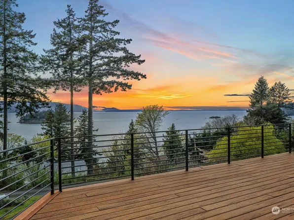 988 Chuckanut Drive, Bellingham, WA 98229