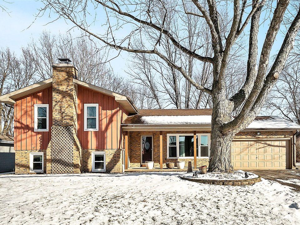 1st image of 1070 Johnston Dr