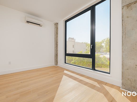 5th image of 393 Weirfield St #306