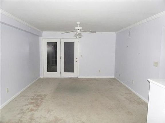 2nd image of 547 Arthur Ct APT 3