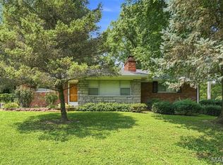 1329 Coburg Lands Dr, Saint Louis, MO 63137