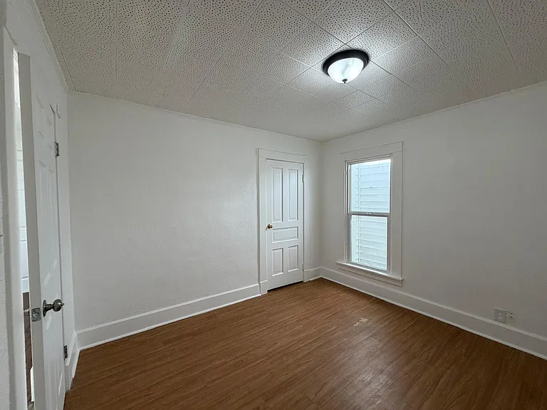 422 W High St #2 — Photo 10