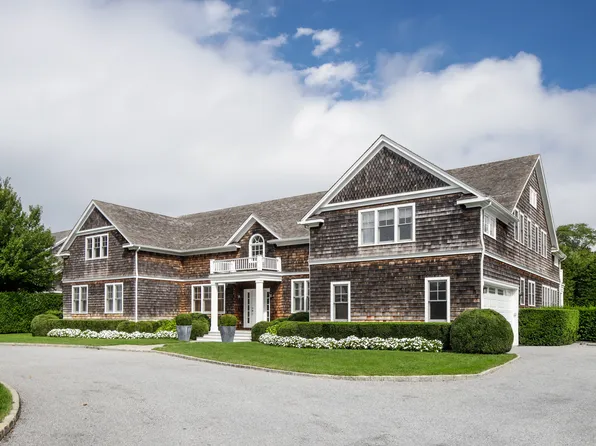 (undisclosed Address), Southampton, NY 11968